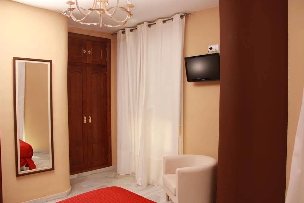 Hostal Tilos Málaga Dış mekan fotoğraf
